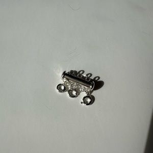 Multi layered necklace clasp